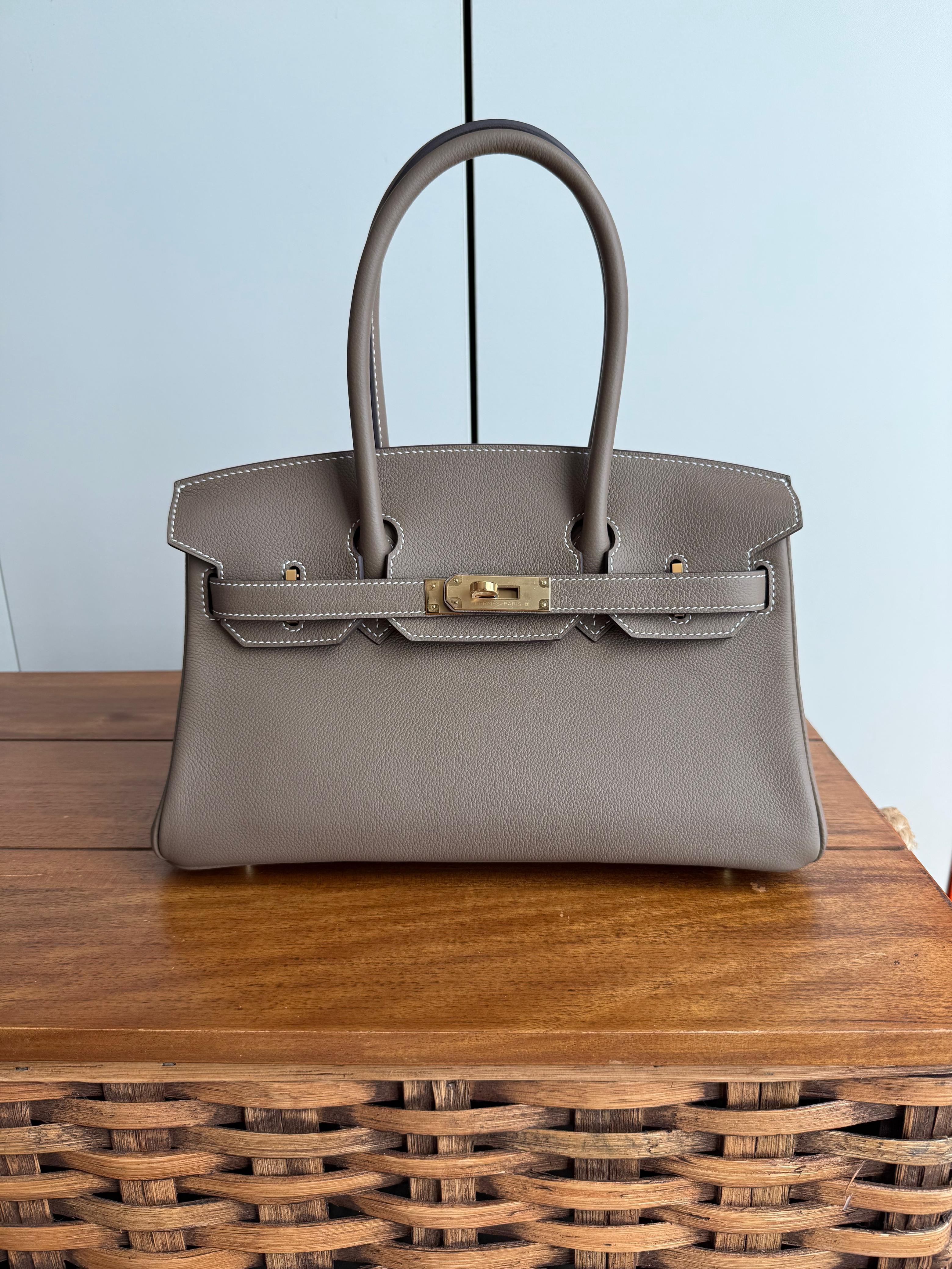أناقة لا تحتاج إلى تعريف ✨👜
