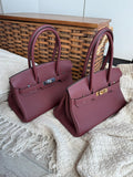 أناقة لا تحتاج إلى تعريف ✨👜