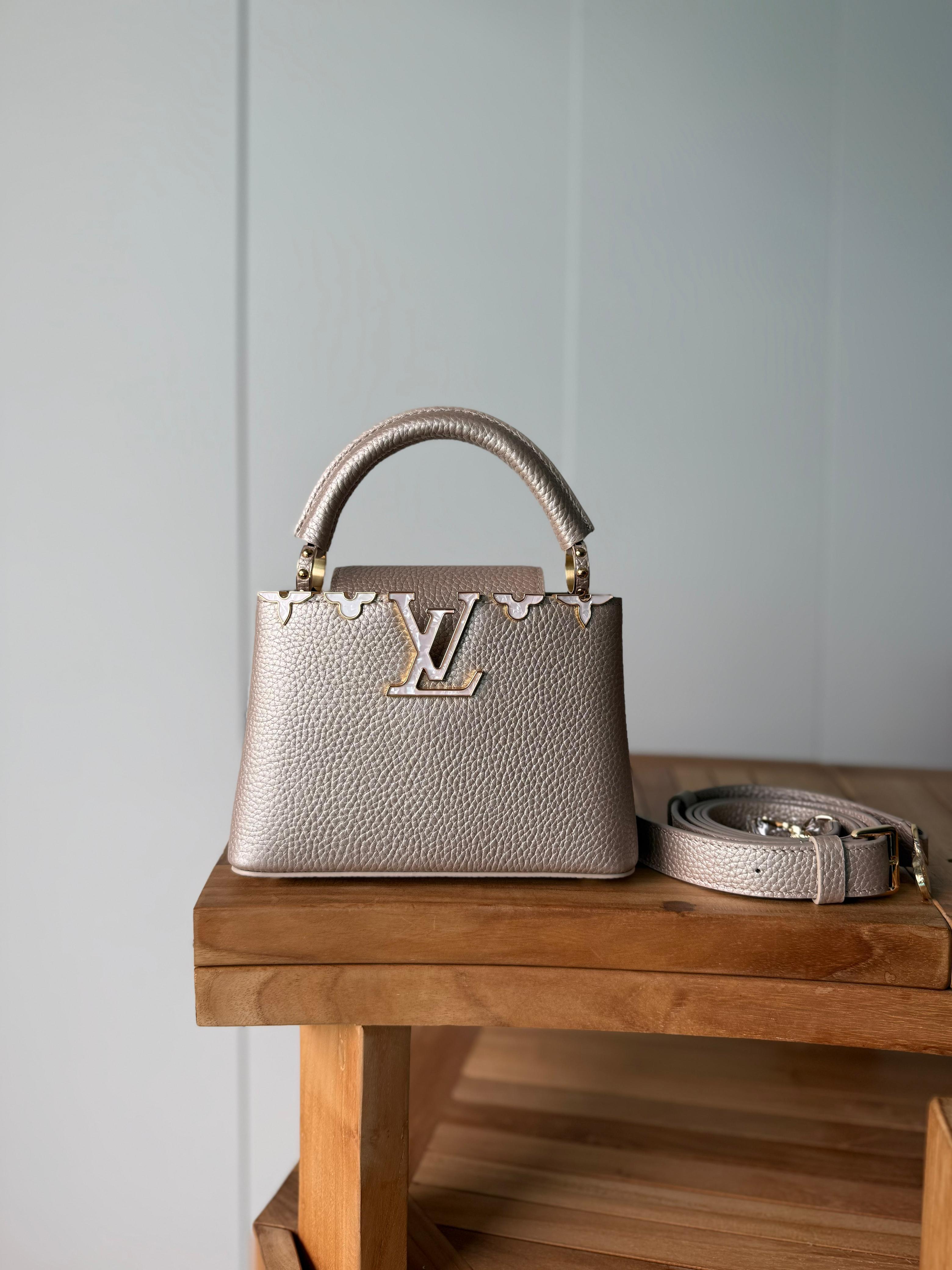 Designer Style Handbag – High Qualityحقيبة نسائية عصرية بتفاصيل فخمة