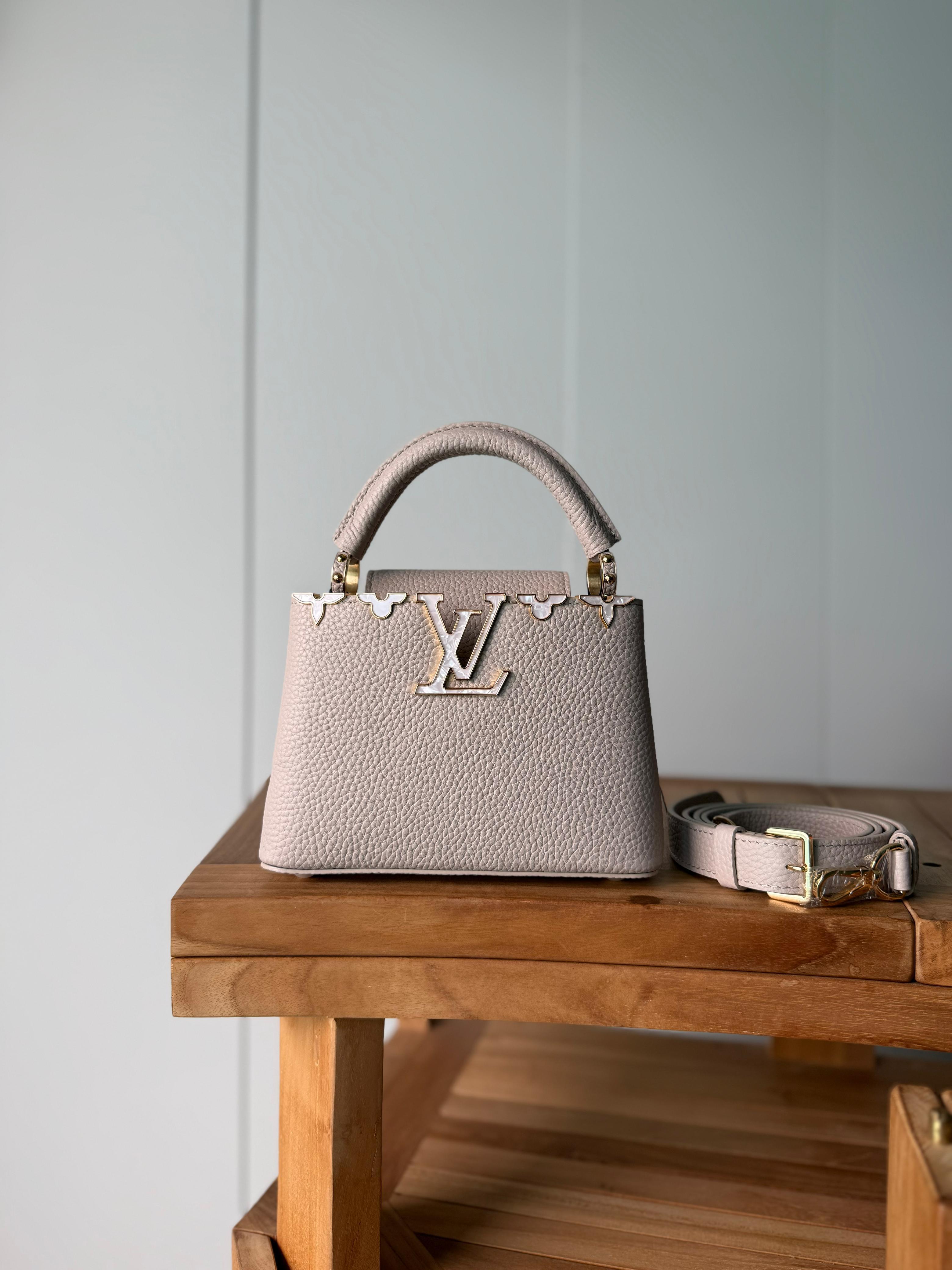 Designer Style Handbag – High Qualityحقيبة نسائية عصرية بتفاصيل فخمة