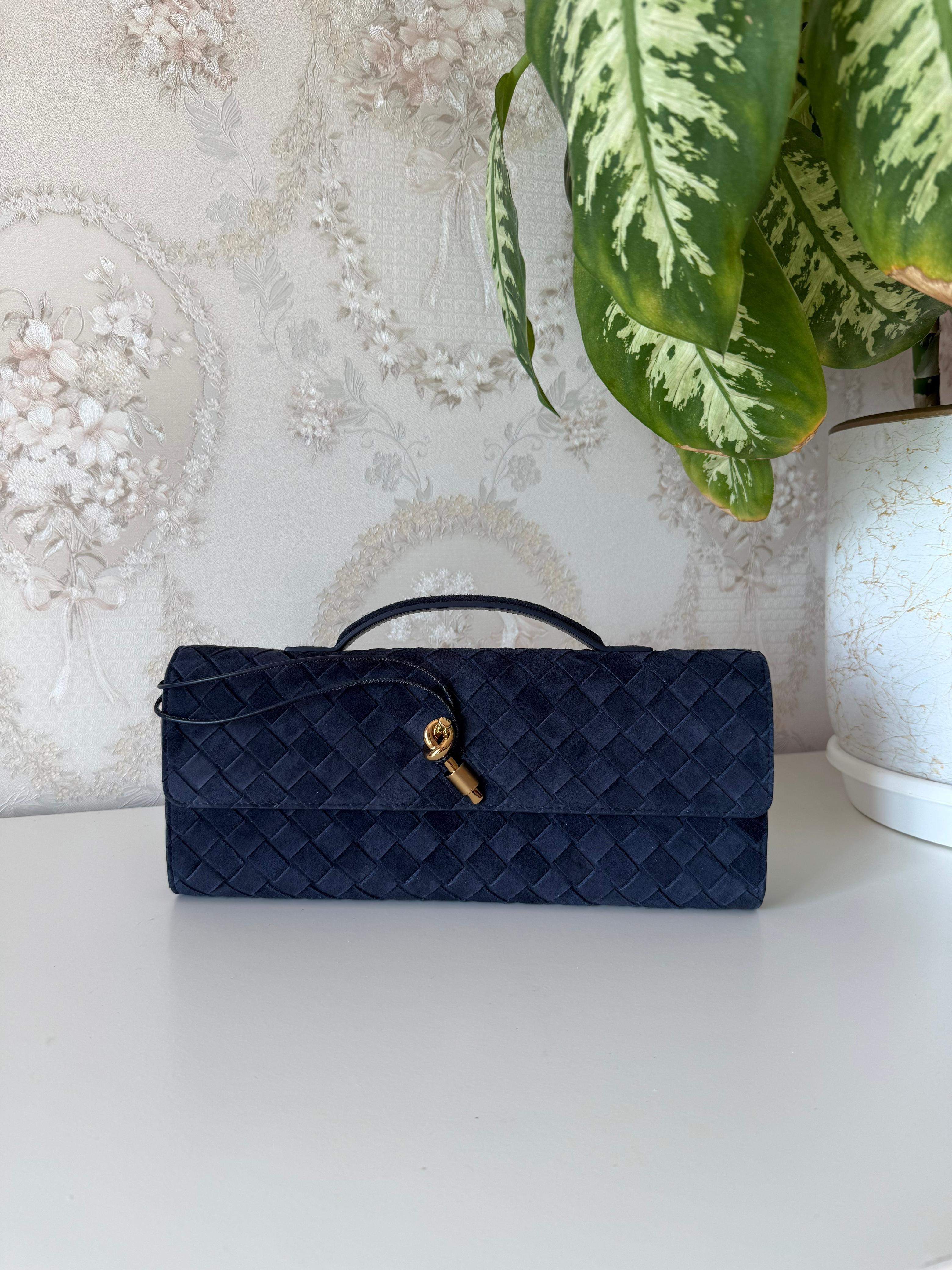 شنطة كتف انيقة بتصميم فاخر