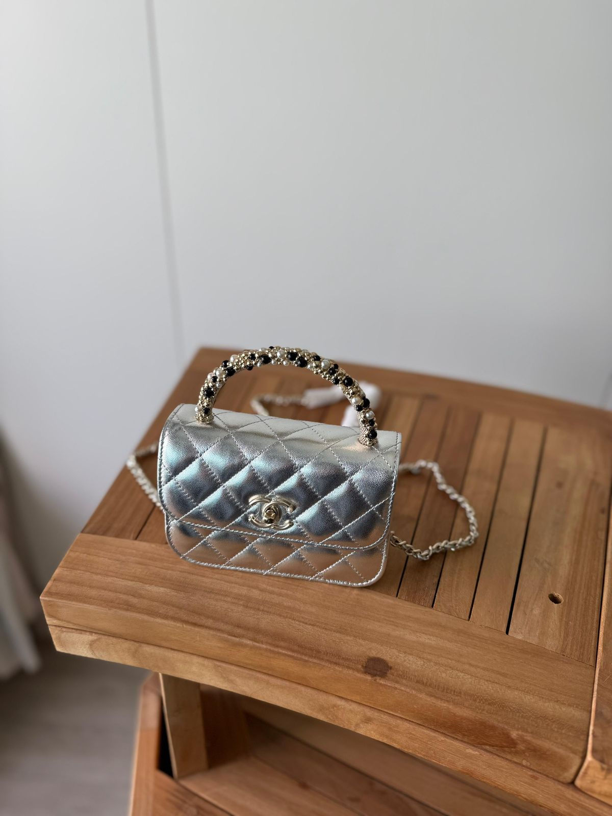 Elegant White Mini Bag – Luxury Soft Design | PriveRoyal