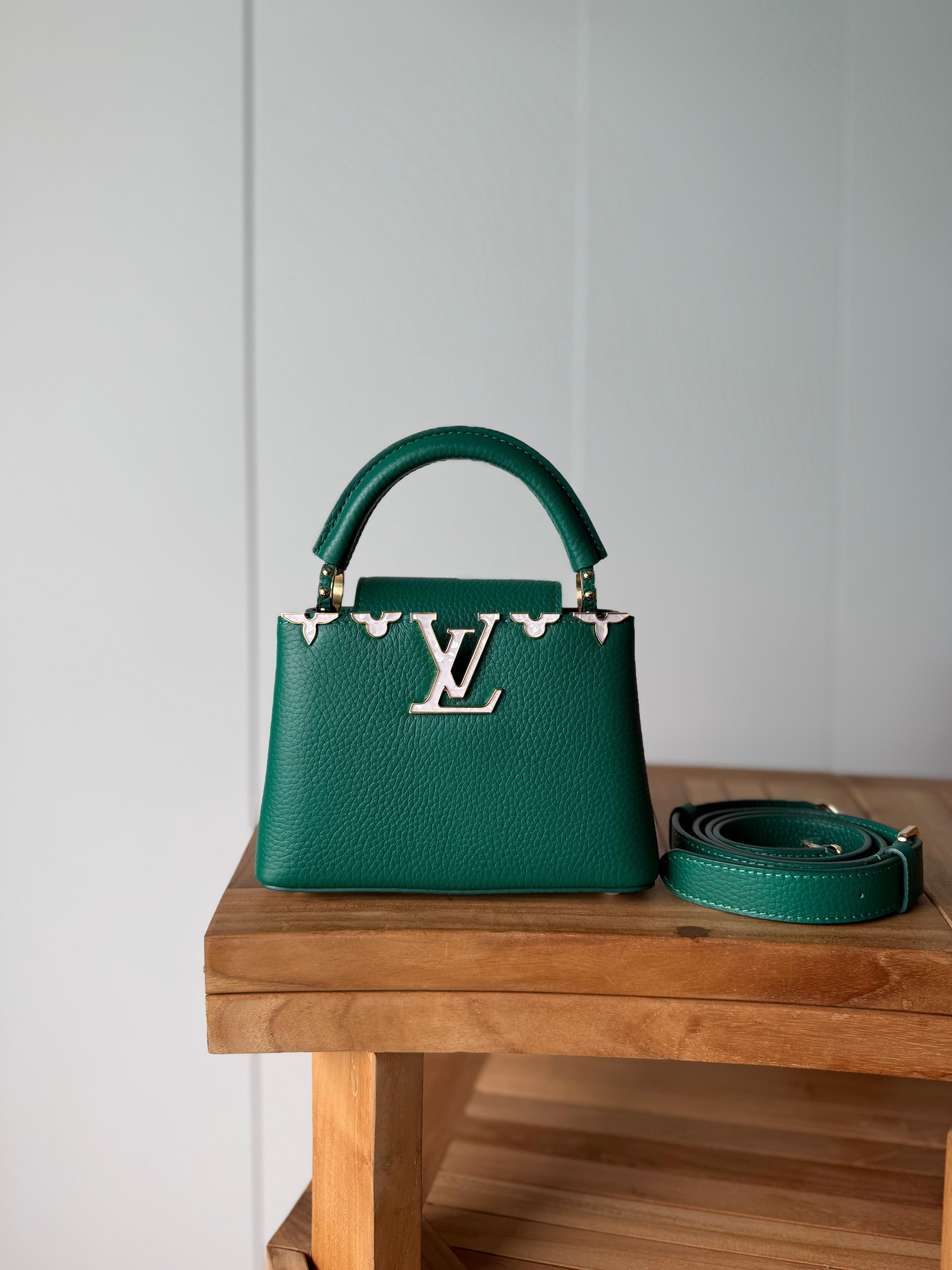 Designer Style Handbag – High Qualityحقيبة نسائية عصرية بتفاصيل فخمة