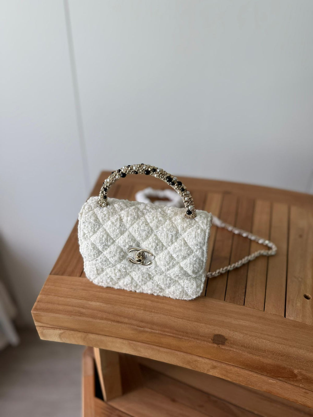 Elegant White Mini Bag – Luxury Soft Design | PriveRoyal
