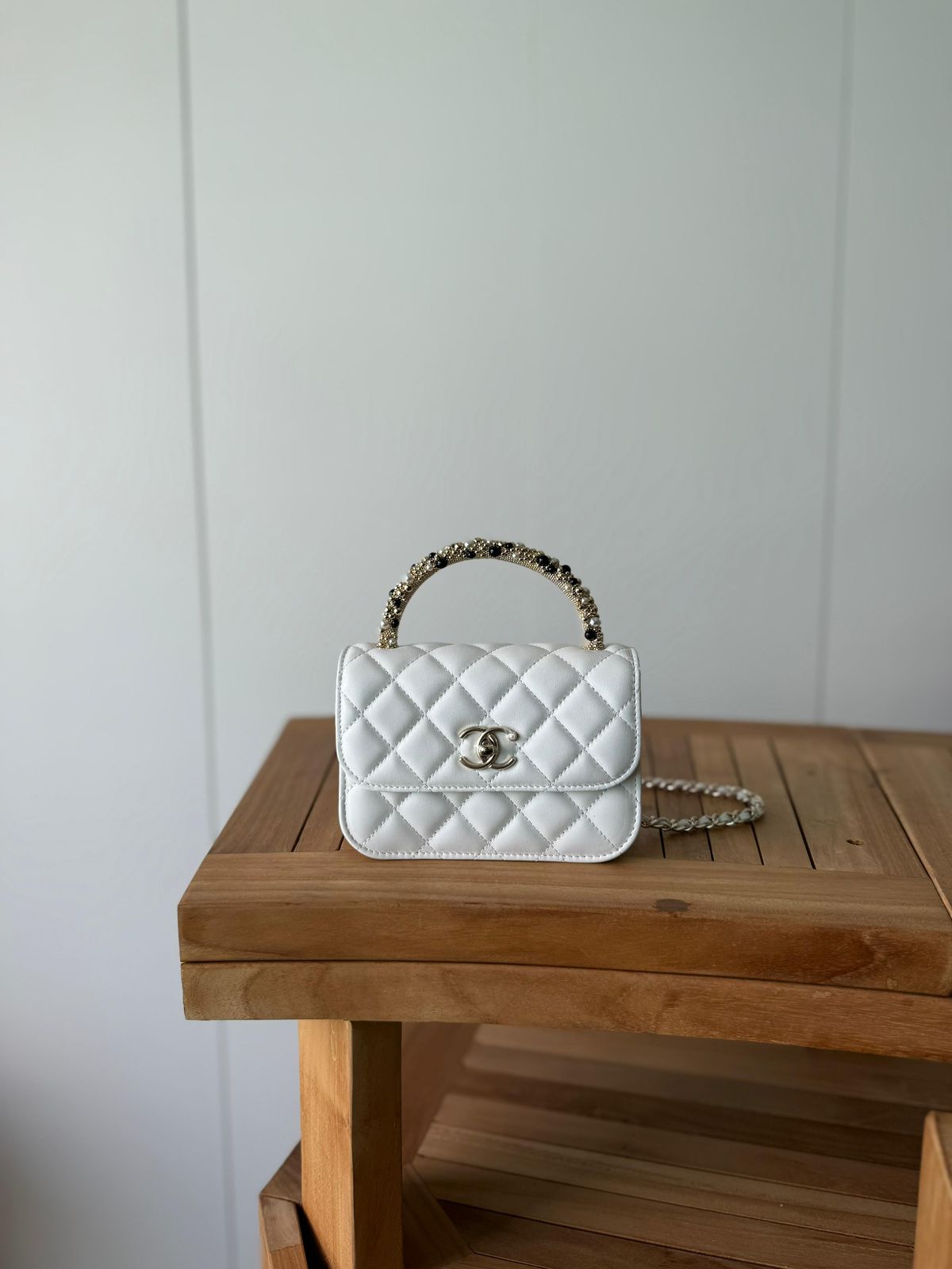 Elegant White Mini Bag – Luxury Soft Design | PriveRoyal