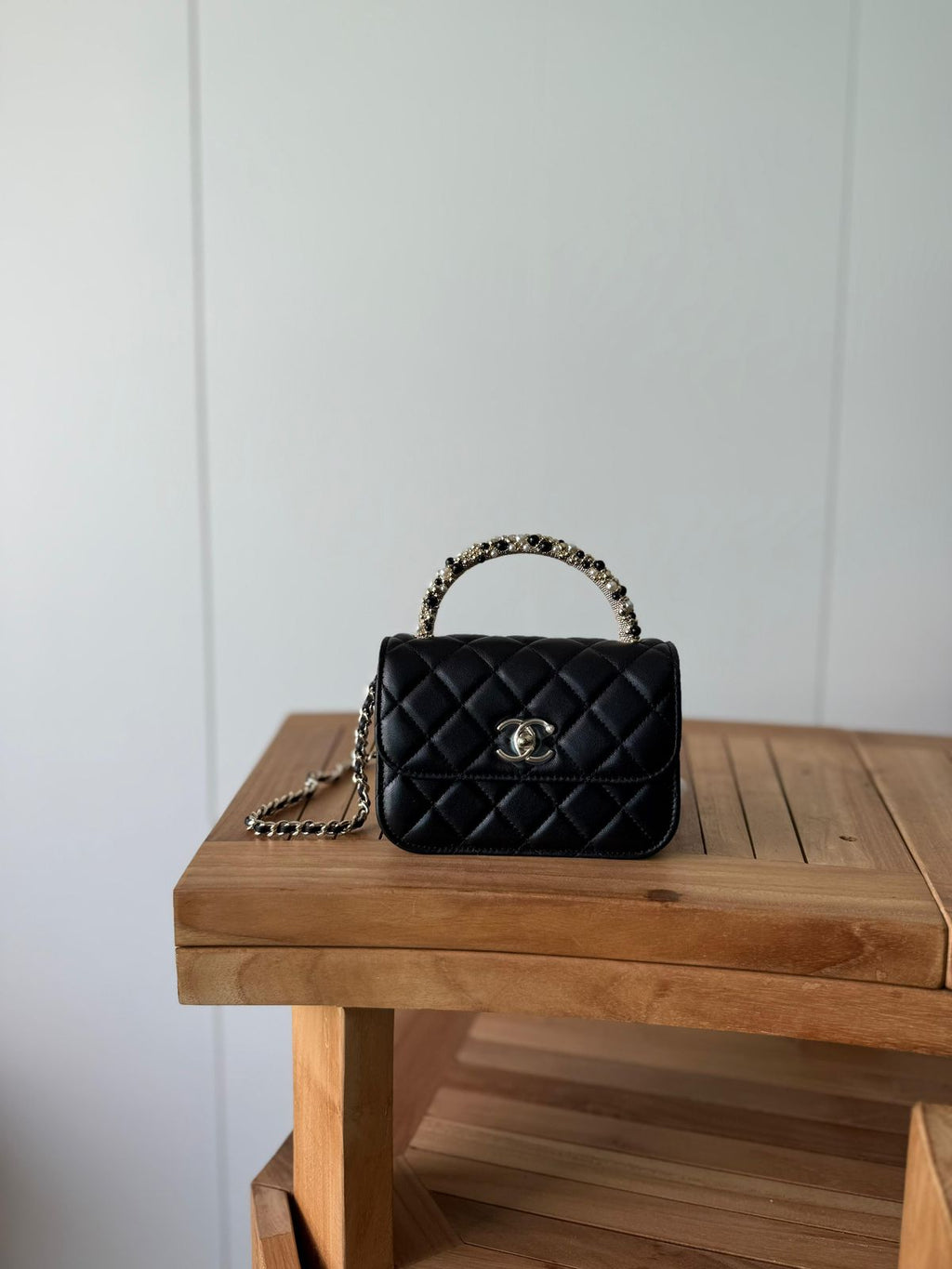 Elegant White Mini Bag – Luxury Soft Design | PriveRoyal